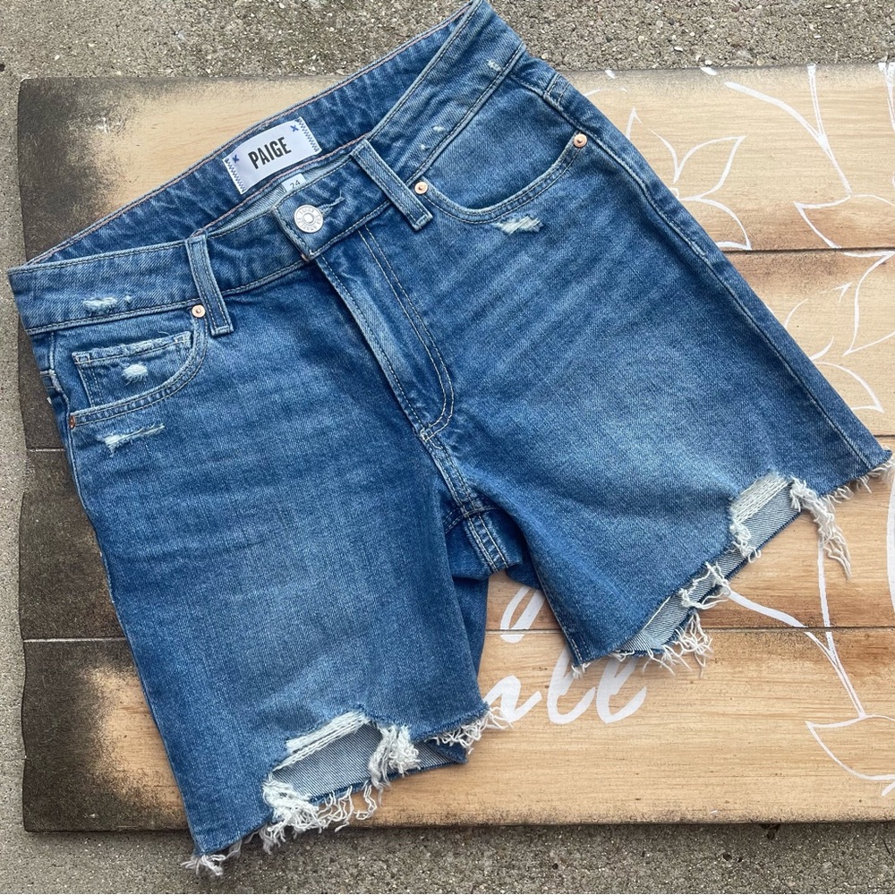 NWT Paige High Rise Distressed Jean Shorts Size 24